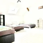 #world Monteur Apartment Schkeuditz